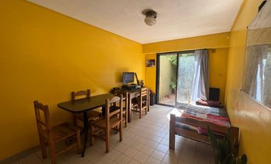 Departamento de un dormitorio con patio en Venta en La Plata