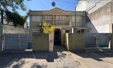 Departamento de un dormitorio con patio en Venta en La Plata