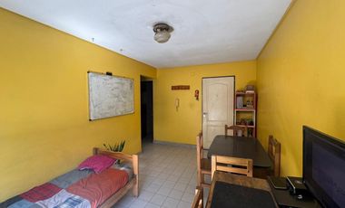 Departamento de un dormitorio con patio en Venta en La Plata