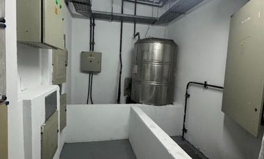 ALQUILER DE OFICINA DE 100 M2 EN EDIFICIO CORPORATIVO EN  MONSERRAT