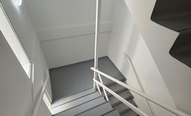 ALQUILER DE OFICINA DE 100 M2 EN EDIFICIO CORPORATIVO EN  MONSERRAT