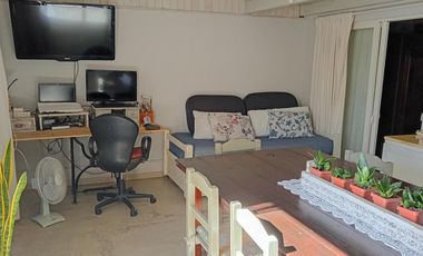 Casa en venta de dos dormitorios, dos cocheras y patio. Zona Nuevo Hospital.