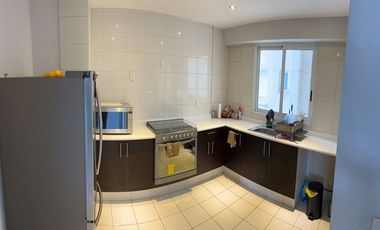 VILLA DEL LAGO, excelente estado