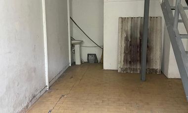 Local en alquiler, sin expensas.