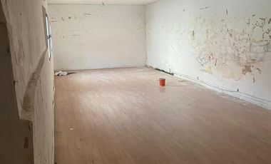 Local en alquiler, sin expensas.