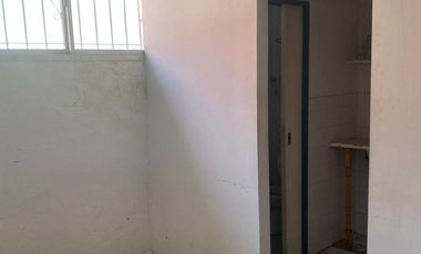 Local en alquiler, sin expensas.