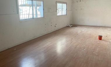 Local en alquiler, sin expensas.