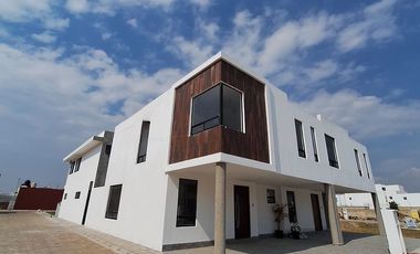 CASA NUEVA EN VENTA  A 3 MIN DE PERIFERICO ECOLÓGICO