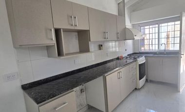 Ph planta alta 3 ambientes en alquiler, Martinez