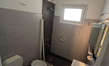 Ph planta alta 3 ambientes en alquiler, Martinez