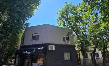 Ph planta alta 3 ambientes en alquiler, Martinez