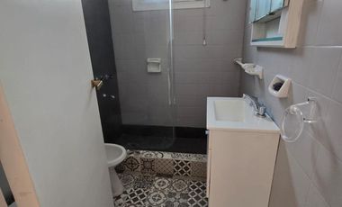 Ph planta alta 3 ambientes en alquiler, Martinez