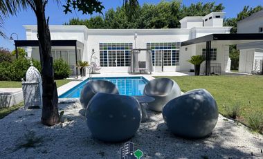 Casa en El Nacional Club De Campo