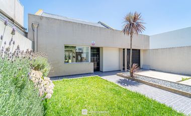 Casa en Las Colinas P.Ramos - Venta - Moderna - Parque