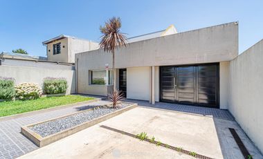 Casa en Las Colinas P.Ramos - Venta - Moderna - Parque