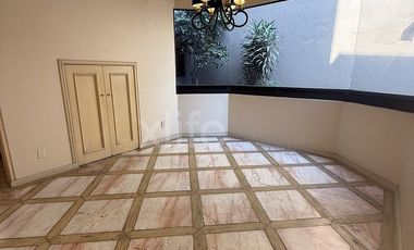 CASA EN VENTA, LOMAS DE CHAPULTEPEC