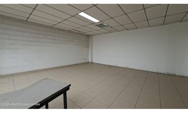 Edificio en Soacha (Cundinamarca) RAH CO: 25-1968