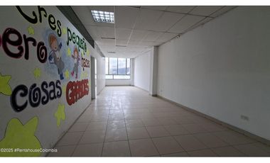 Edificio en Soacha (Cundinamarca) RAH CO: 25-1968