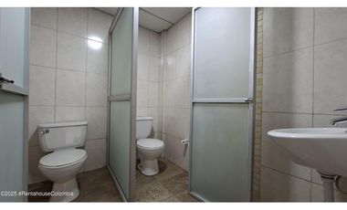 Edificio en Soacha (Cundinamarca) RAH CO: 25-1968