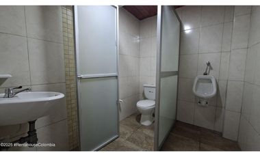 Edificio en Soacha (Cundinamarca) RAH CO: 25-1968