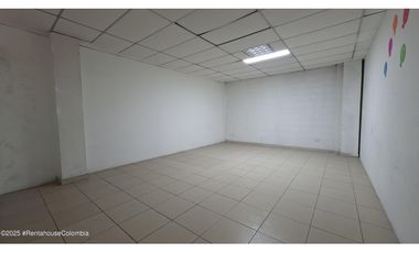 Edificio en Soacha (Cundinamarca) RAH CO: 25-1968