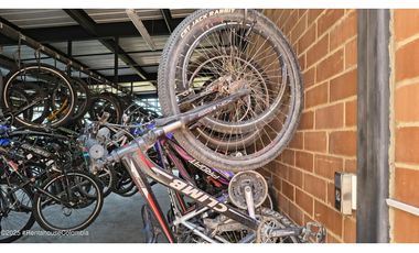 Apartamento en Madrid (Cundinamarca) RAH CO: 25-2015