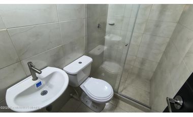 Apartamento en Madrid (Cundinamarca) RAH CO: 25-2015