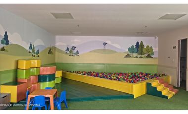 Apartamento en Madrid (Cundinamarca) RAH CO: 25-2015