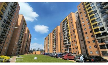 Apartamento en Madrid (Cundinamarca) RAH CO: 25-2015