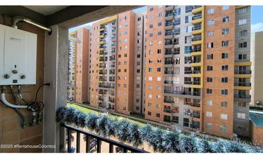 Apartamento en Madrid (Cundinamarca) RAH CO: 25-2015