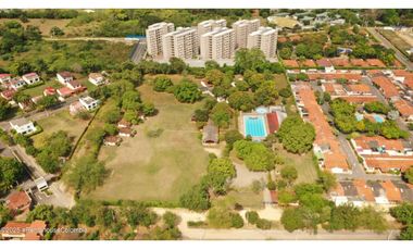 Hotel en Ricaurte (Cundinamarca) RAH CO: 26-105