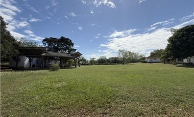 Hotel en Ricaurte (Cundinamarca) RAH CO: 26-105