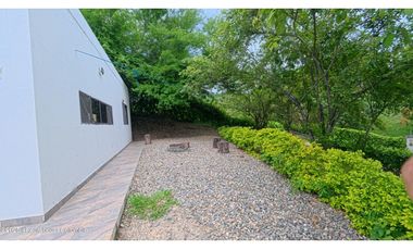 Casa en Apulo (Cundinamarca) RAH CO: 26-135