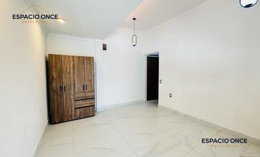 Casa en Club de Golf.