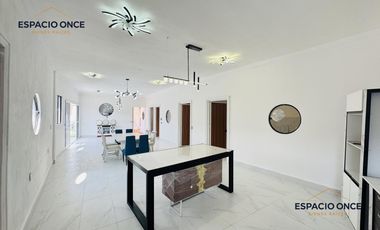 Casa en Club de Golf.