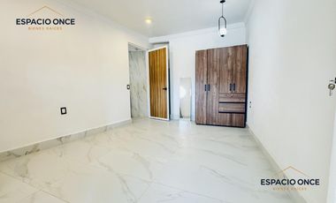 Casa en Club de Golf.