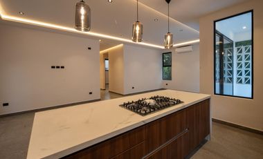 Casa en Venta en Vía Cumbres, Cancún