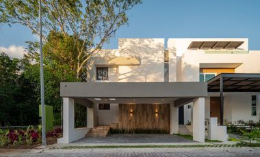Casa en Venta en Vía Cumbres, Cancún