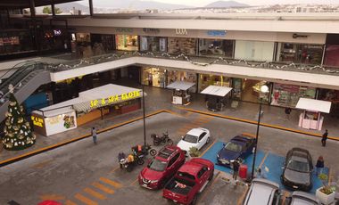 Juriquilla, Querétaro | Traspaso Heladería en Urban Center 40m² junto a UVM