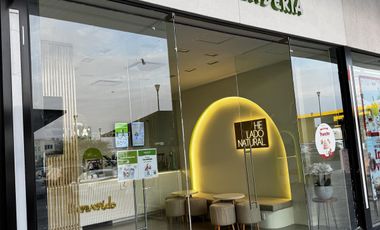 Juriquilla, Querétaro | Traspaso Heladería en Urban Center 40m² junto a UVM