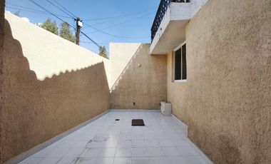 Casa en renta para oficinas o consultorios colonia Panorama León Guanajuato