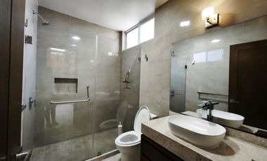 Casa en renta para oficinas o consultorios colonia Panorama León Guanajuato