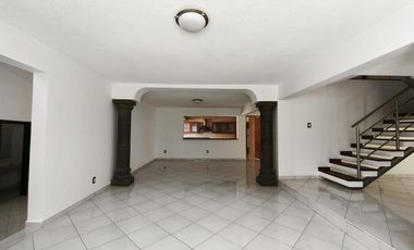 Casa en renta para oficinas o consultorios colonia Panorama León Guanajuato