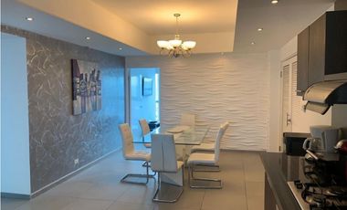 Alquiler de Apartamento en PH Yacth Club, Avenida Balboa