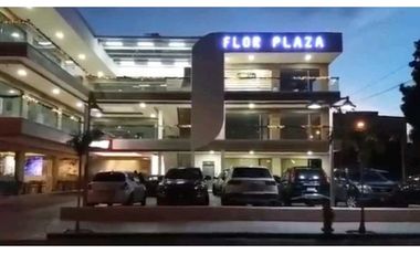 ALQUILER LOCAL EN  FLOR PLAZA