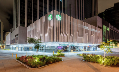 OFICINA EN CALLE 50 EN EDIFICIO PLAZA 2000 AMOBLADA 130M2