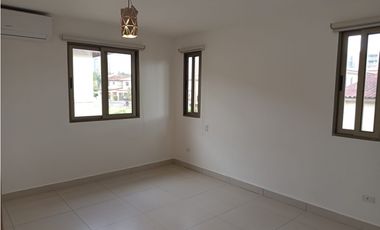 CASA EN ALQUILER WOODLANDS PANAMA PACIFICO