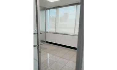 OFICINA EN PUNTA PACIFICA TORRES DE LAS AMÉRICAS 240M2