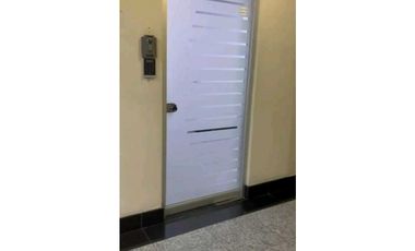 OFICINA EN PUNTA PACIFICA TORRES DE LAS AMÉRICAS 240M2