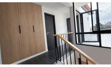 Venta de casa en Miraflores, Betania. VC